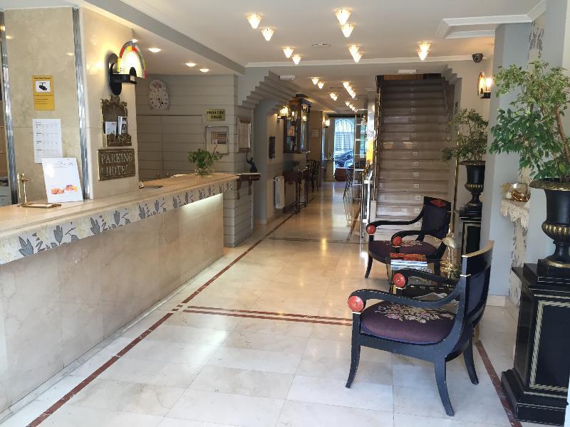 Maria Luisa Hotel