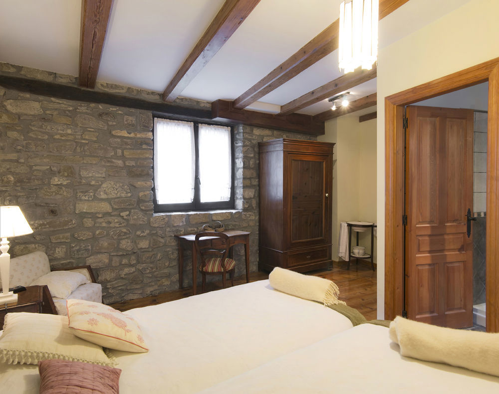 Pensión Argonz Etxea 3*