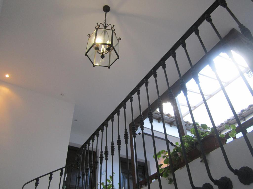 Casa Del Comendador De *