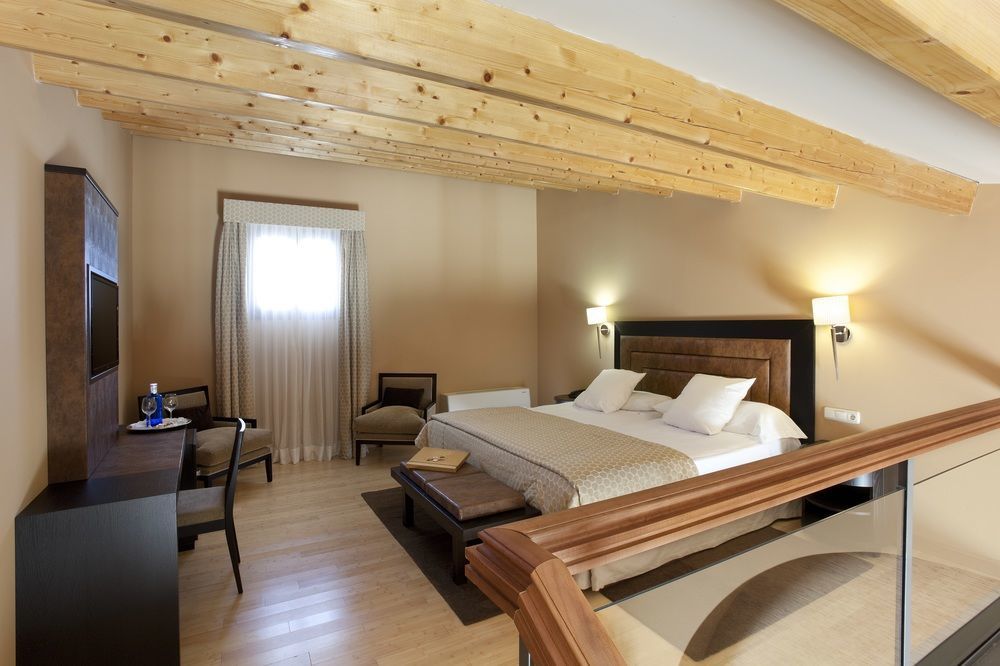 Hotel Hospes Palacio De Arenales & Caceres