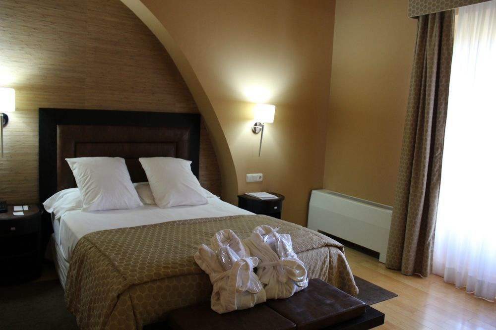 Hospes Palacio De Arenales & 5* Caceres