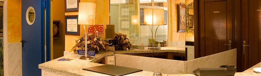 Iberia Plaza America 2*