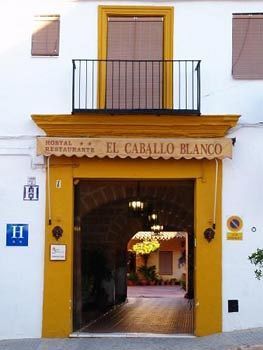 El Caballo Blanco 2*