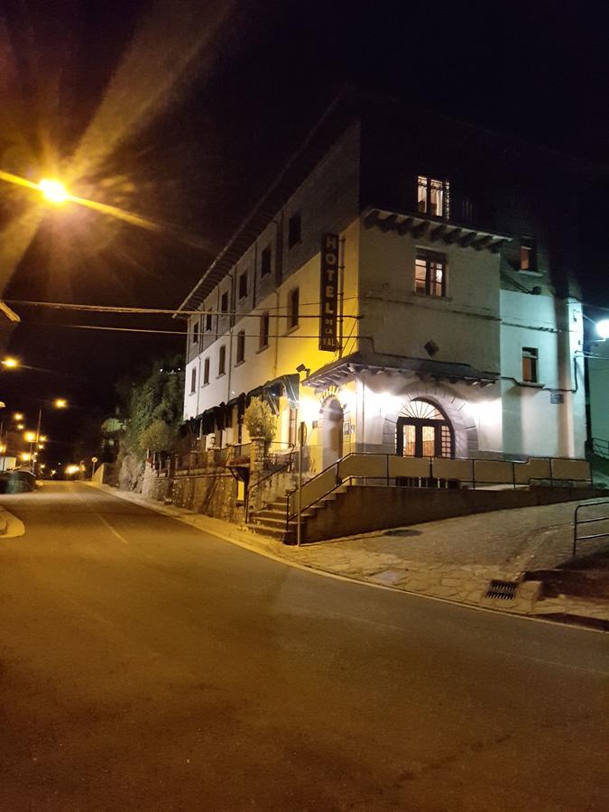 De La Val * Hecho