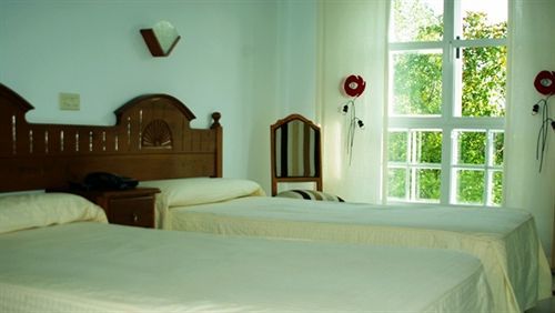 Mediante Hotel *