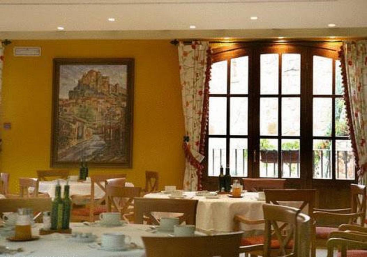 Hotel De 3*