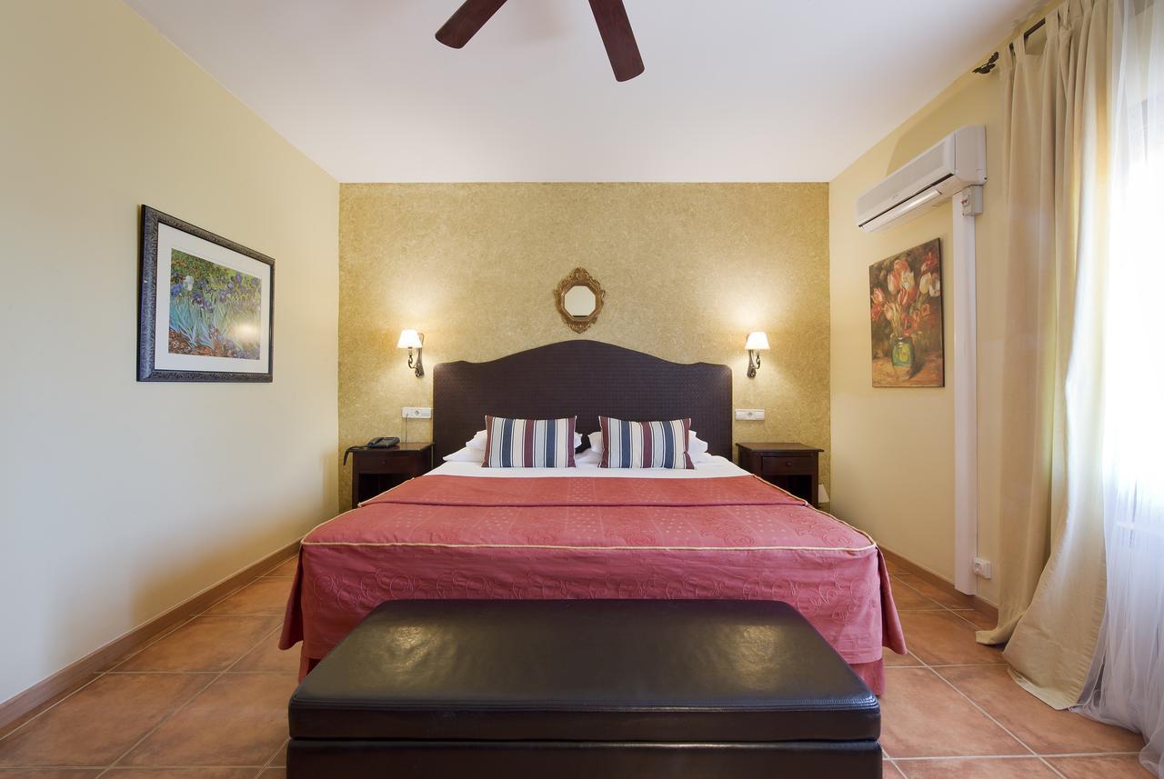 Truchas Hotel 2*
