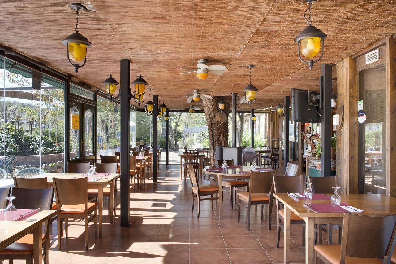 Truchas Hotel