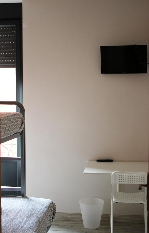Muralla Leonesa Hostel *