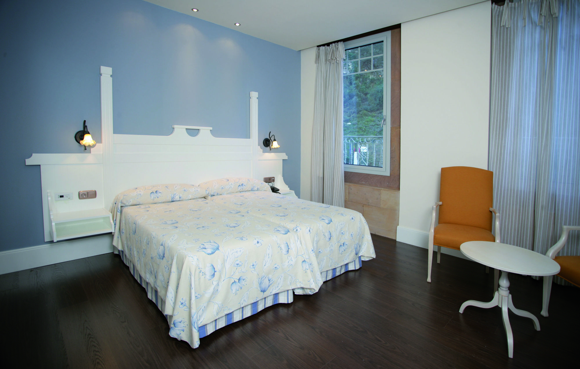 Balneario 4* La Hermida