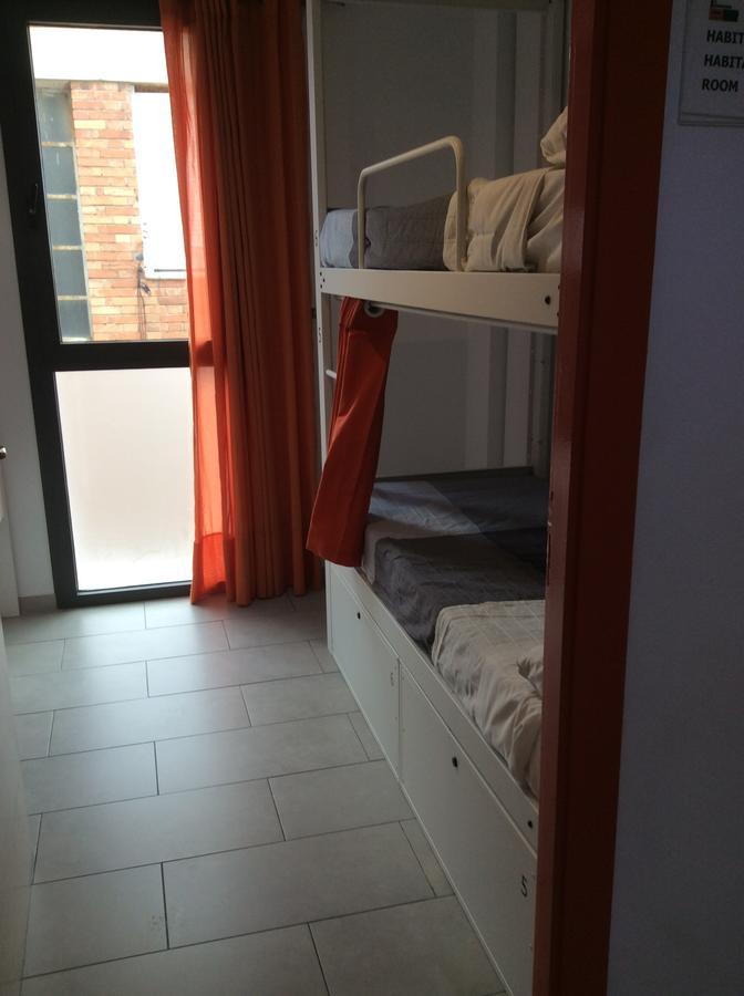Hostelscat Hostel *