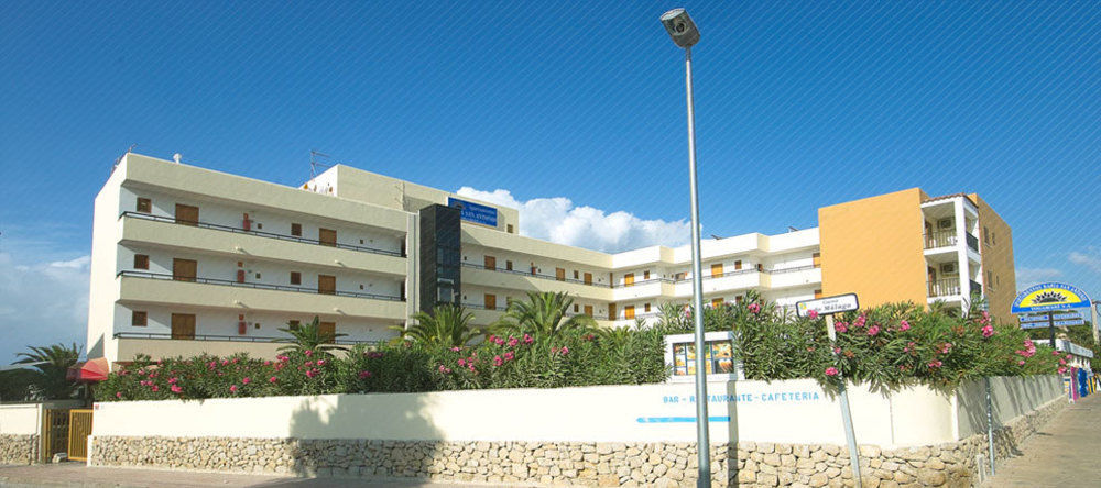 Bahia De San Antonio Apartahotel