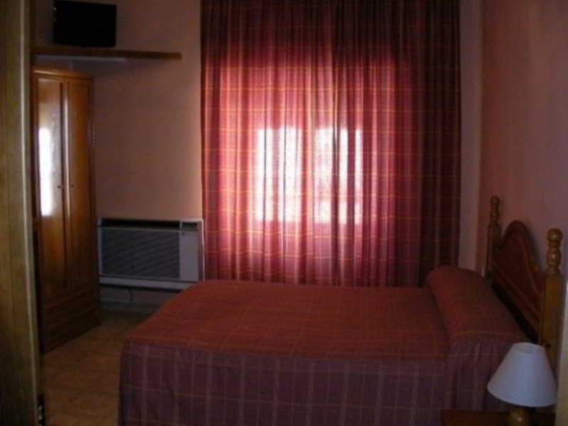 Hostal Trujillo Guest house *