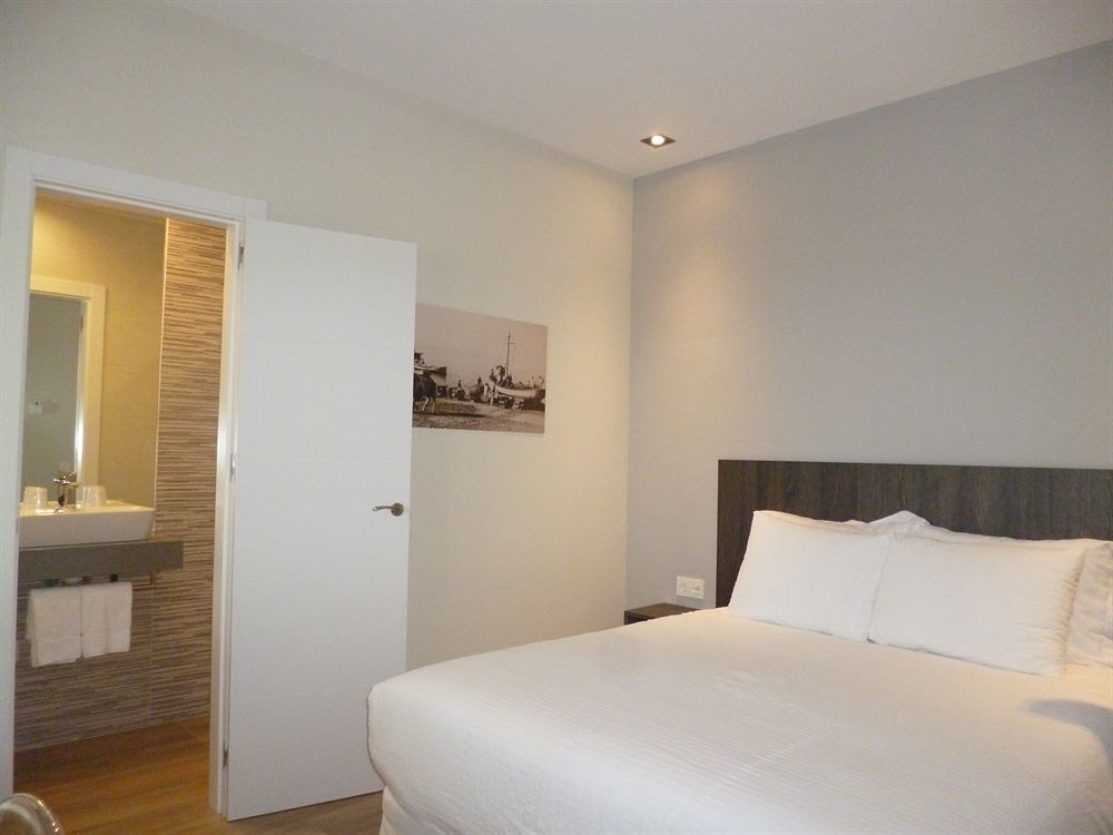 H Boutique La Caleta Bay Guest house