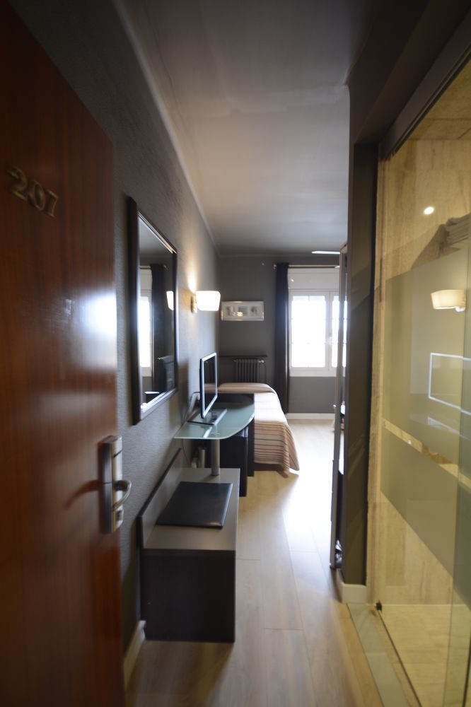 & Restaurant Figueres Parc Hotel 2*