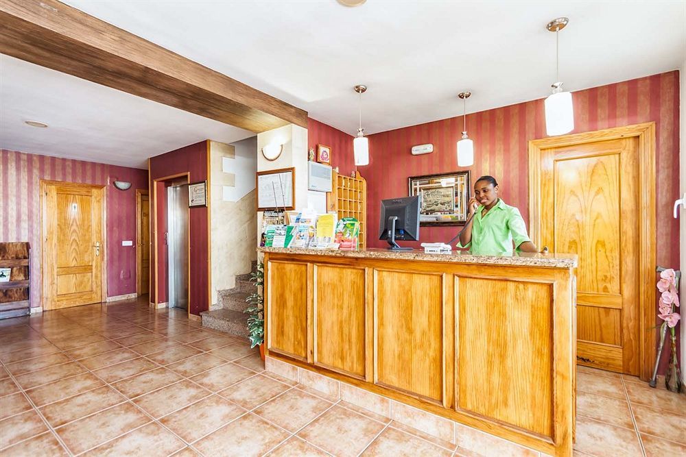 Hotel Al-andalus 3*