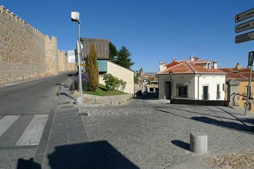 Puerta De La Santa 2*