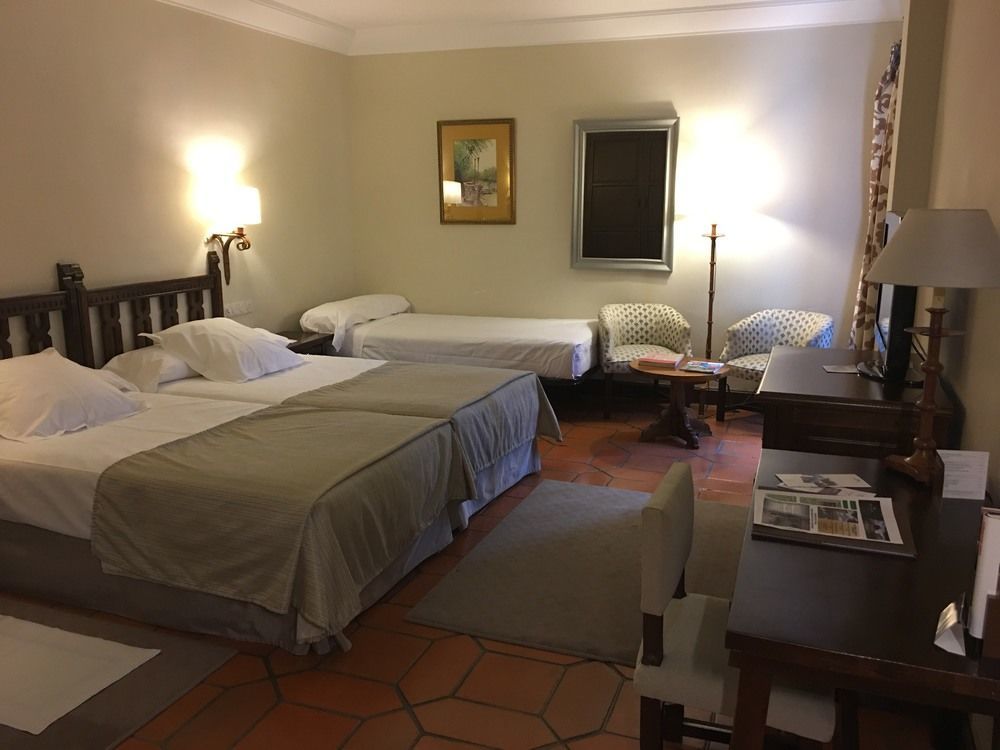 De 4* Ávila