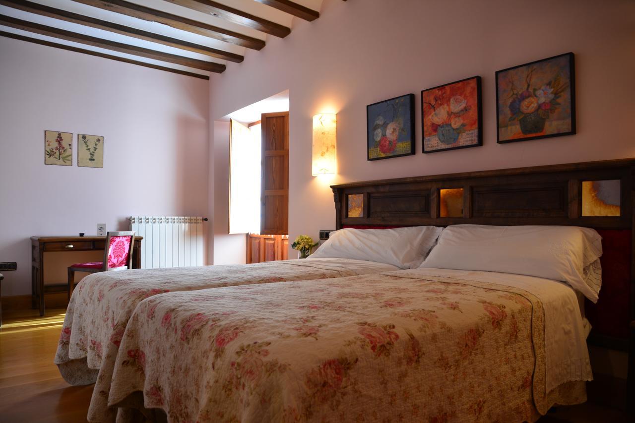 Ferrera Rural Inn