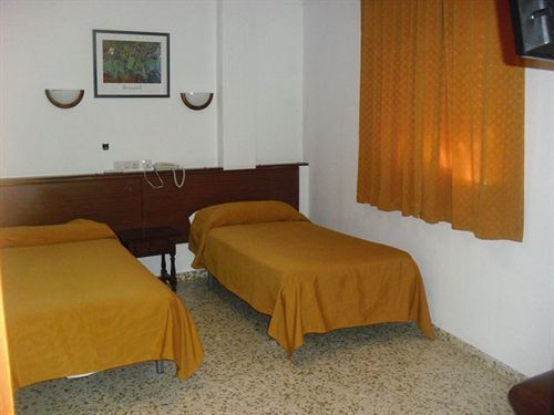El Faisan C&r Hotel *