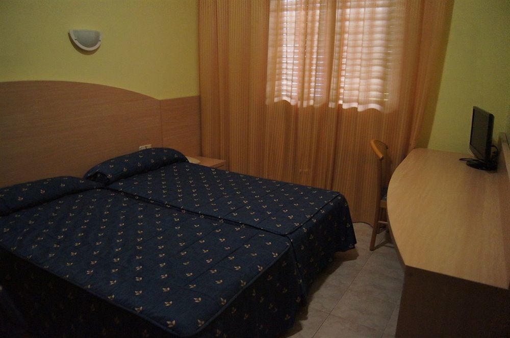 Bonsol Hotel 2*