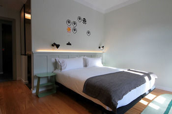 Hostal H Complutum *