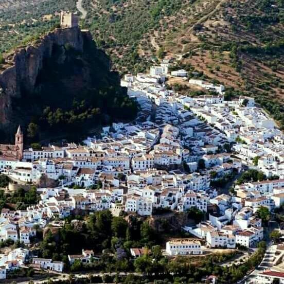 4 Lunas * Zahara De La Sierra