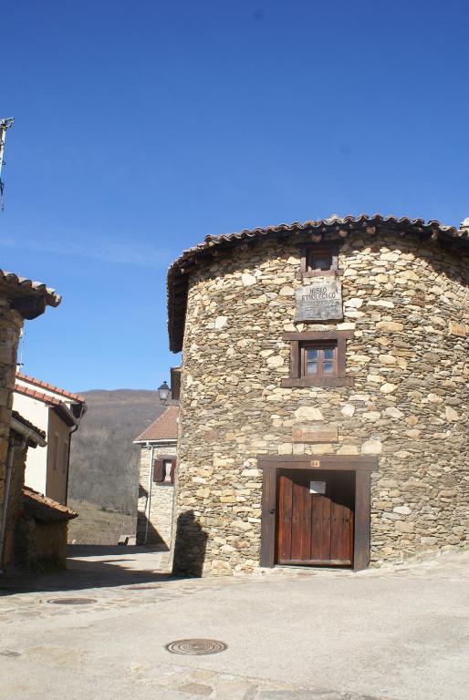 Turisticos Reserva De La Biosfera Apartment Horcajuelo de la Sierra