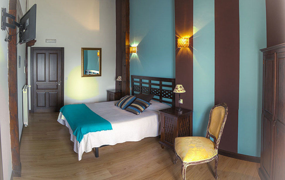 Inn La Casa De Noelia 2*