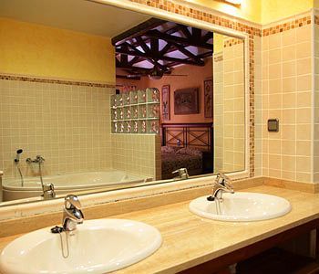 Hotel Rural La Moragona 3*