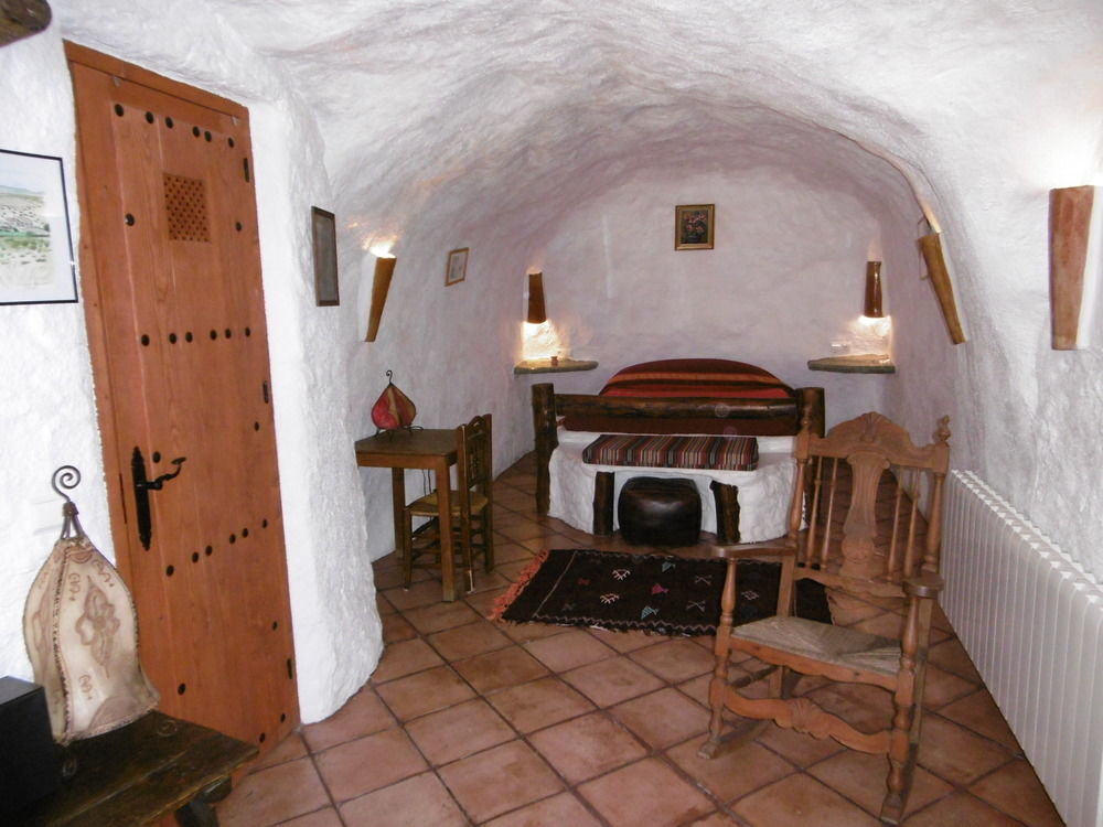 Cuevas Andalucia * Baza