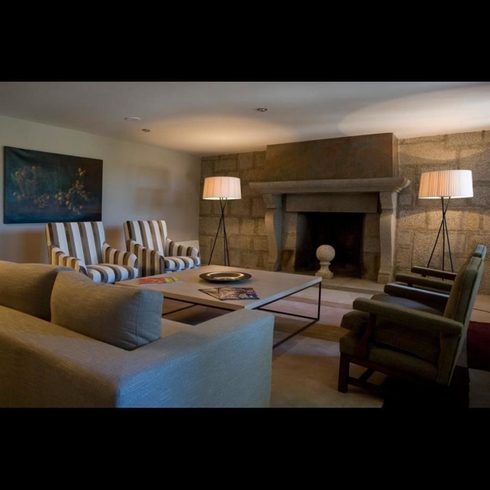 Hotel De 4*