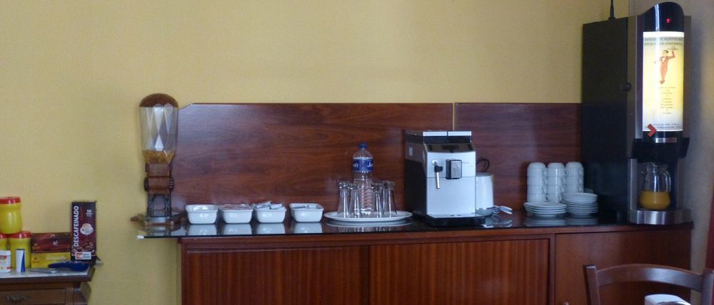 Hotel Aguila *
