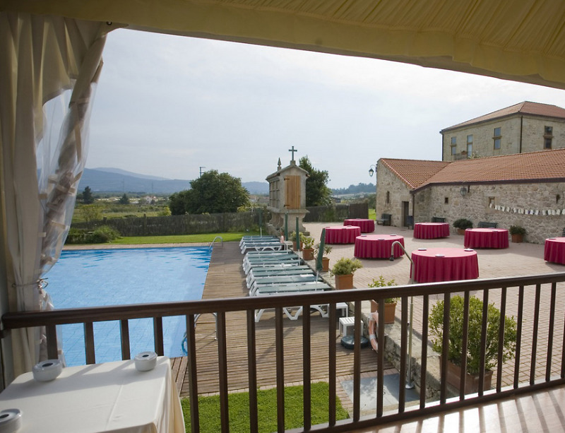 Hotel Pazo De Lestrove By De Compostela 4*
