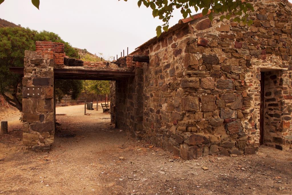 Casa De Curas * Puerto de la Laja