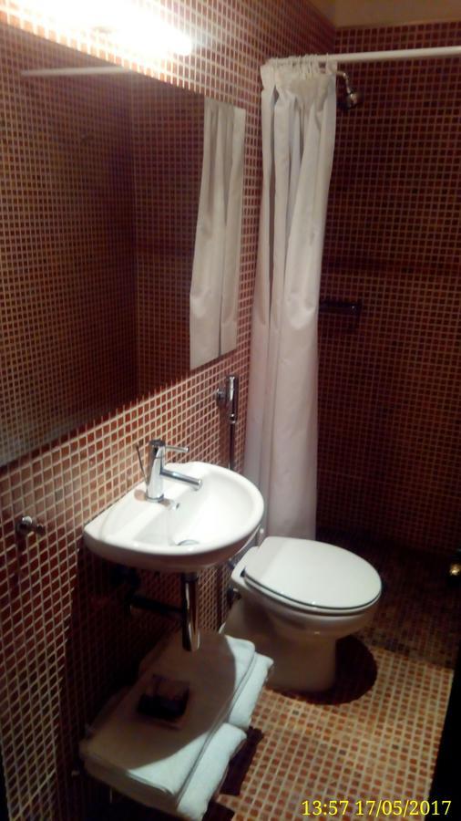Guest house De La *