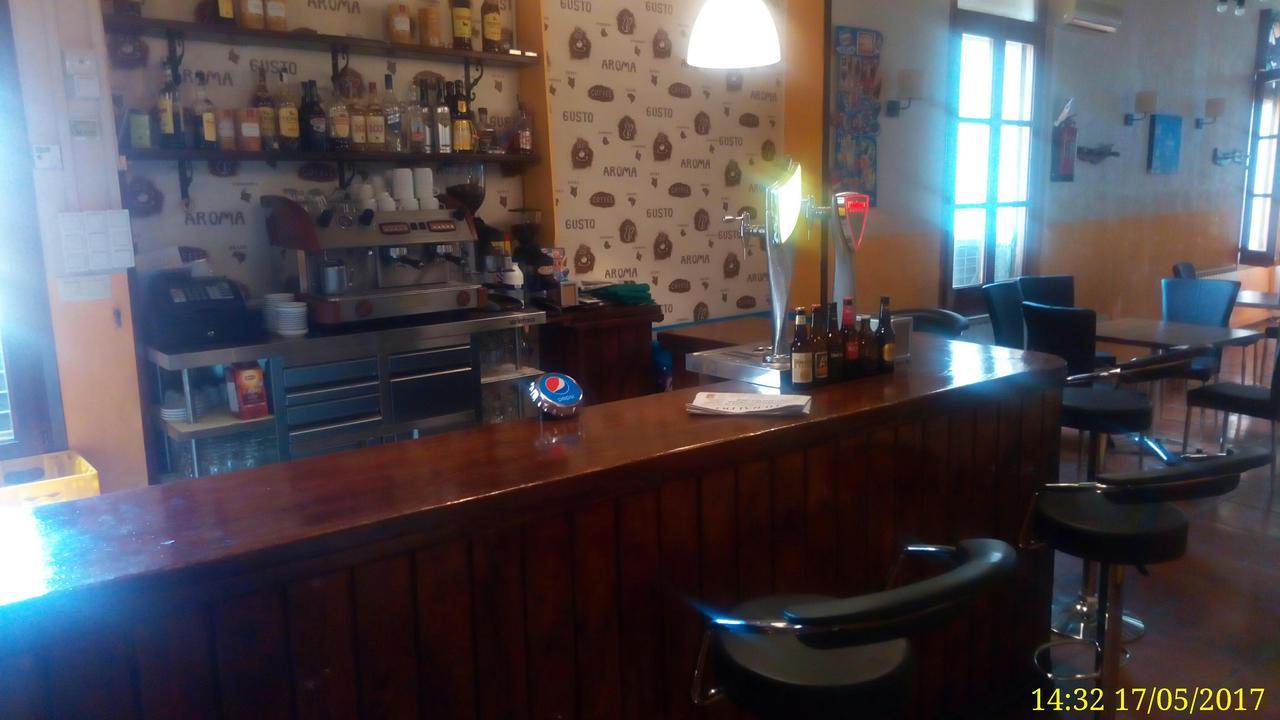 De La Guest house *