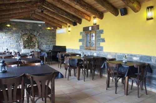 Hostel Mora De Nuei