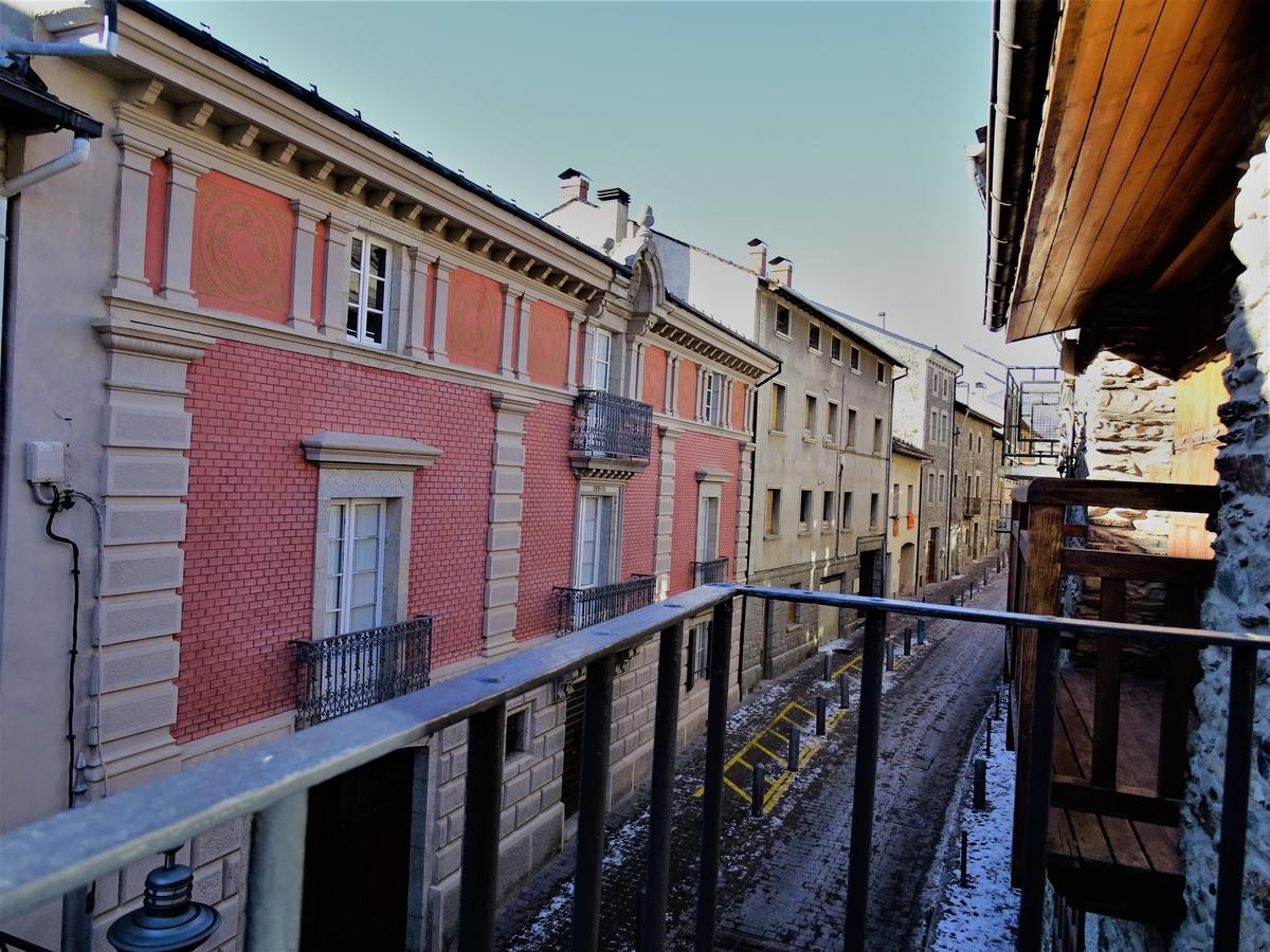 Duplex * Llivia