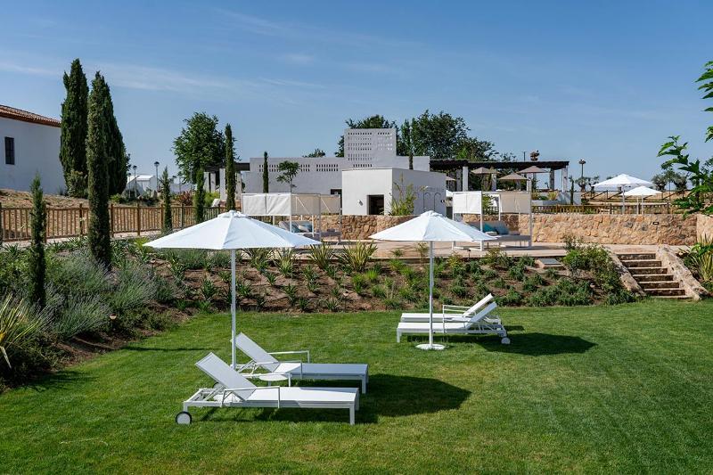 Hospes Palacio De Arenales & Hotel Caceres