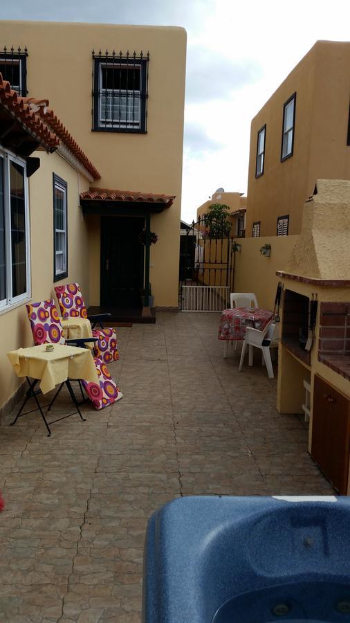 Villa Riki - Bed & Breakfast Arona (Tenerife)