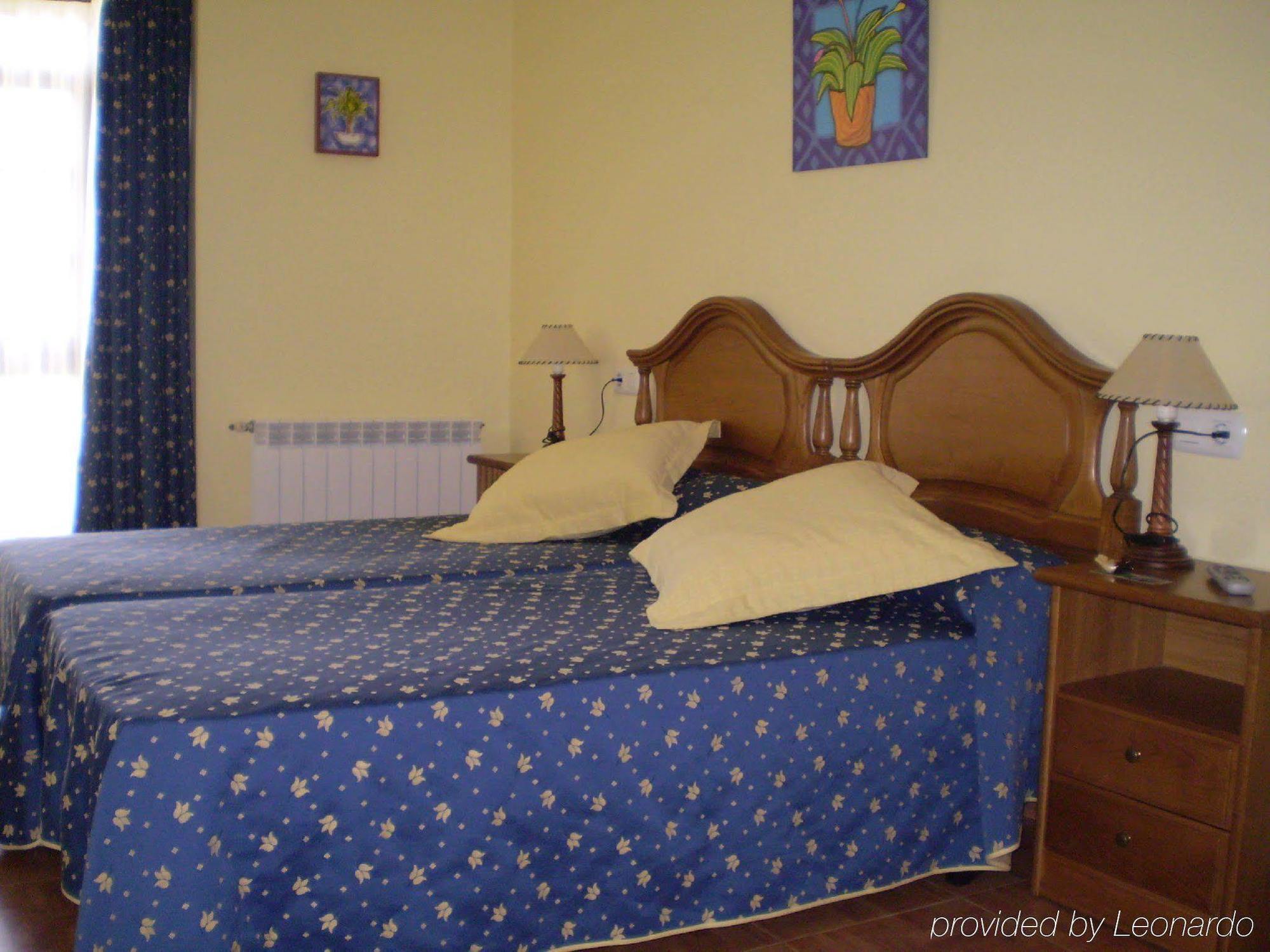 Casa De Aldea Ruiloba 2*