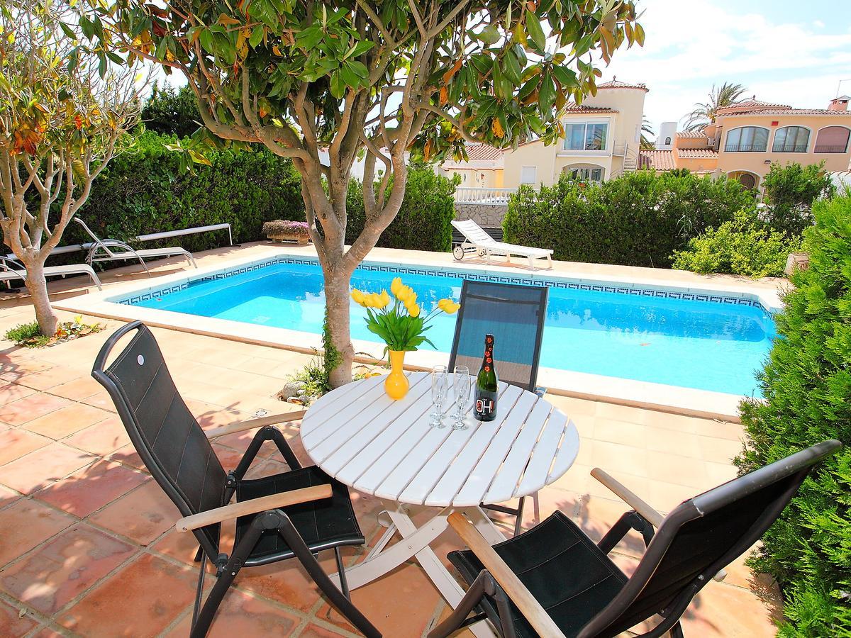 Holiday Falconera 33b Holiday home Empuriabrava