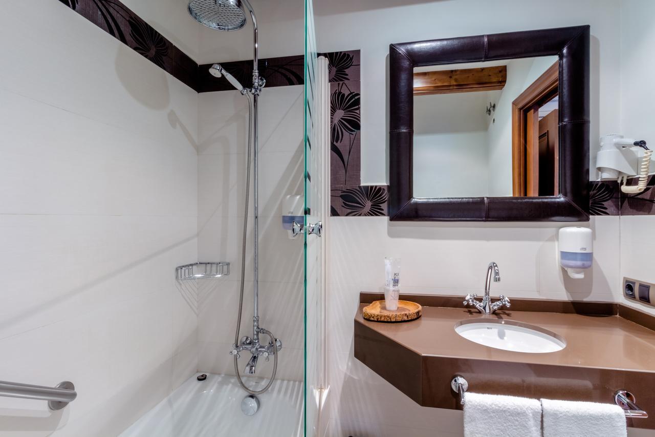 Hotel Flor De Neu