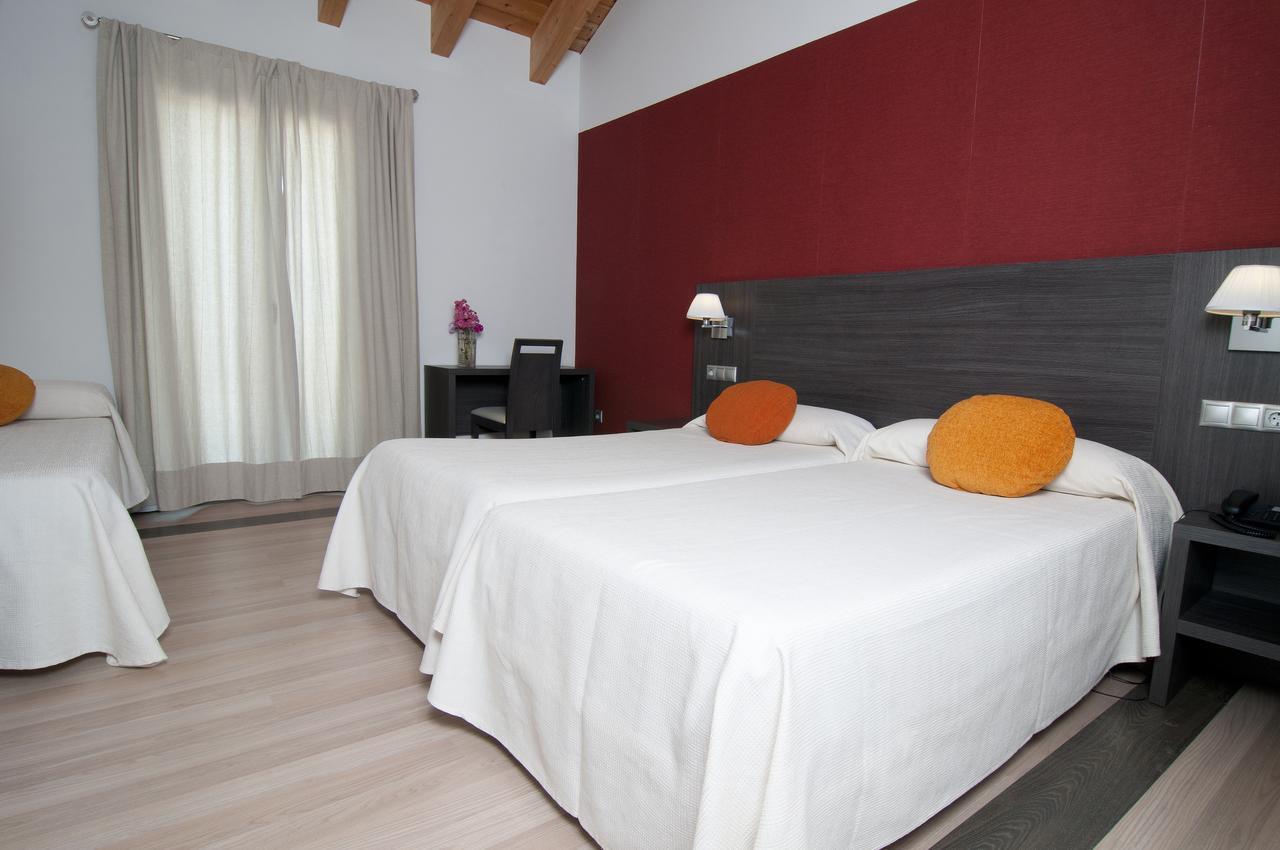 Amalurra Granada Hotel 2*
