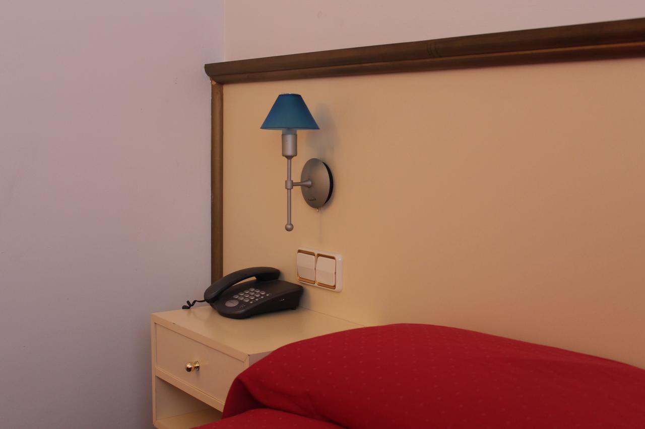 Hotel Velilla 2*