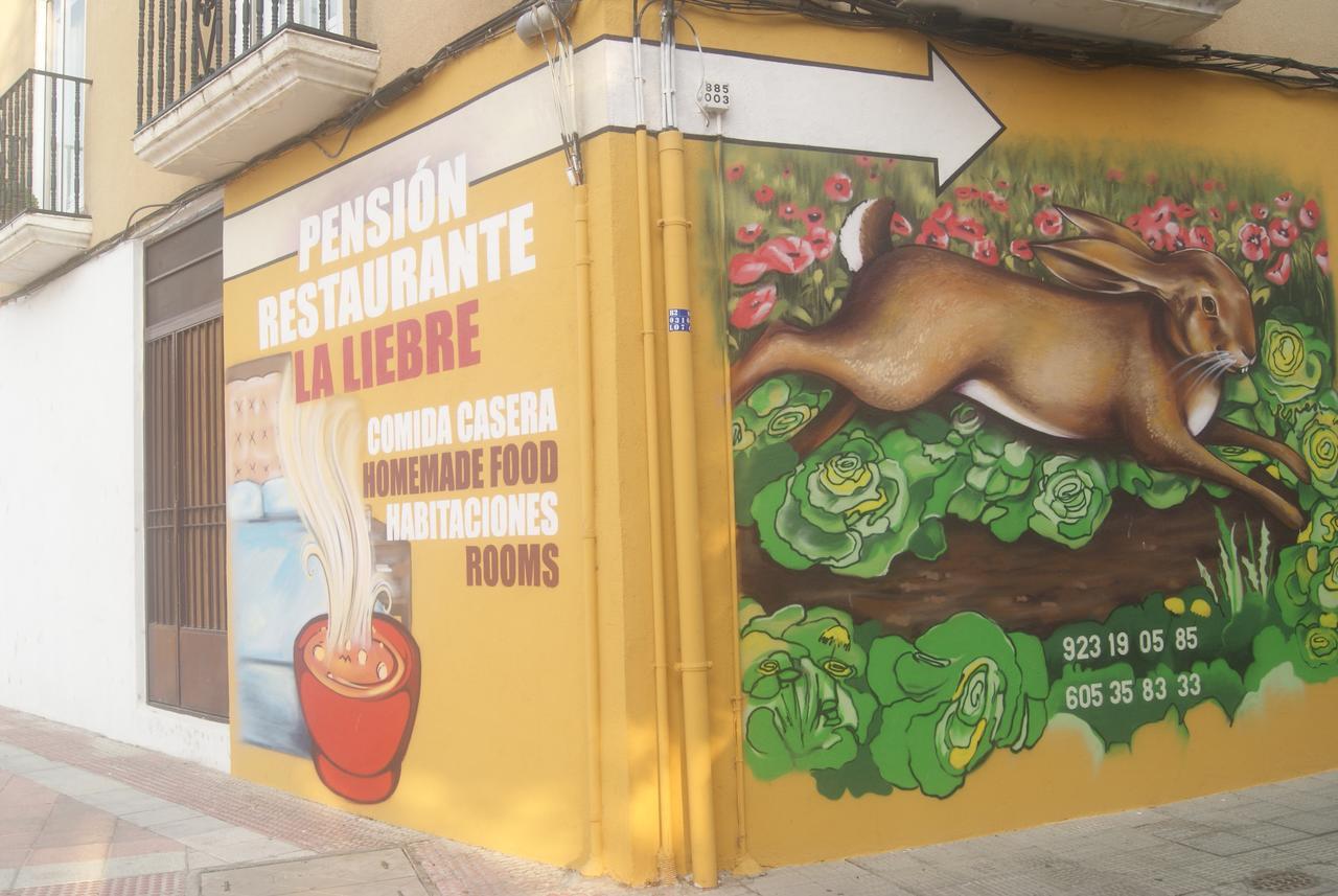 Restaurante La Liebre Guest house 2*