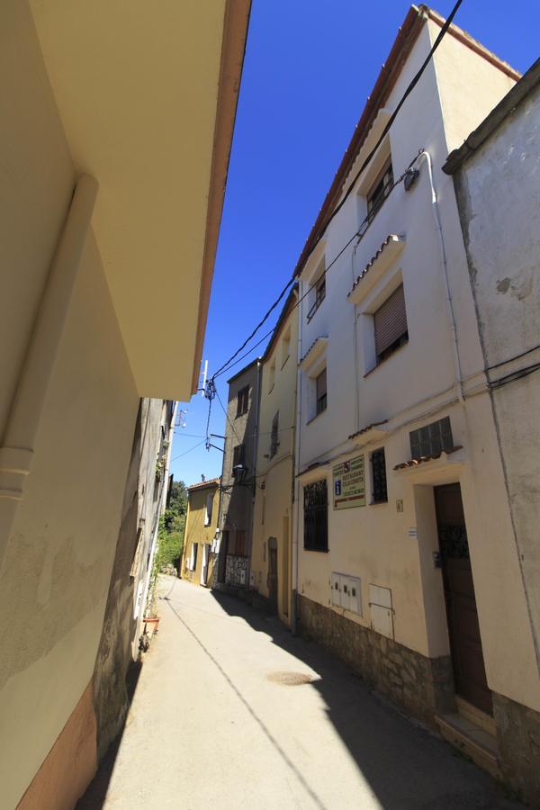 Pensión Ca La Conxita Hostal&restaurante La Vajol
