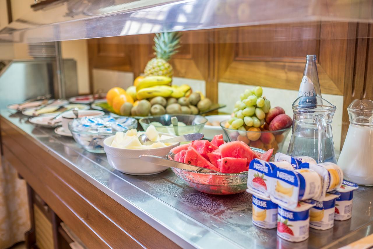 Hotel Condesa De 3*