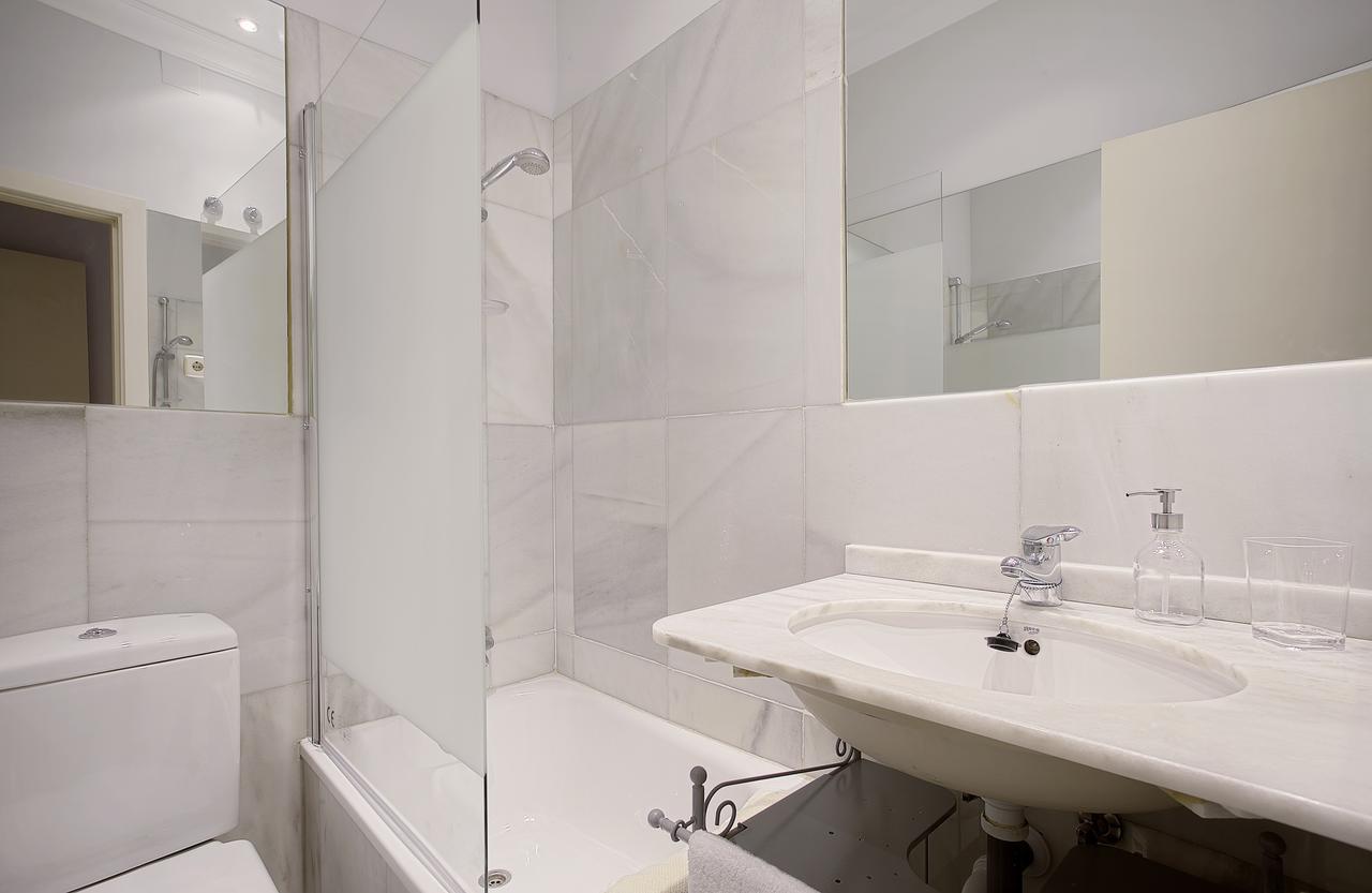 Genteel Palacio Apartment Madrid